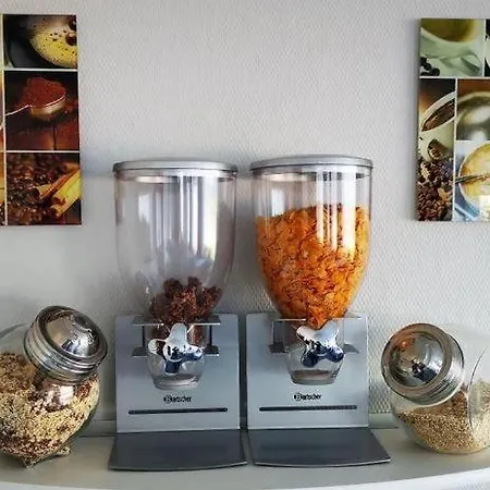 Einzelzimmer-16-ug * Borkum